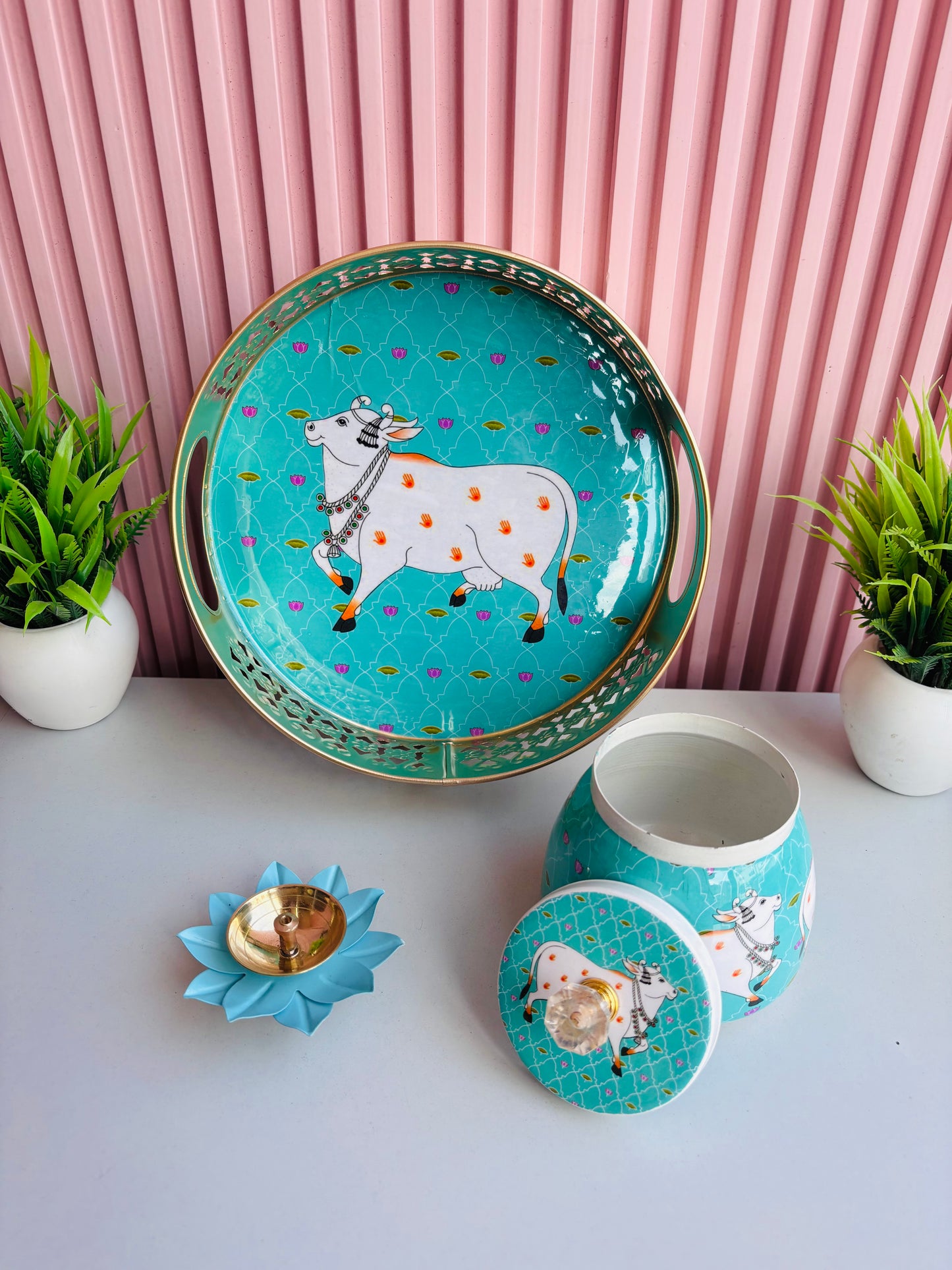 Kamdhenu Tray with Jar and Diya