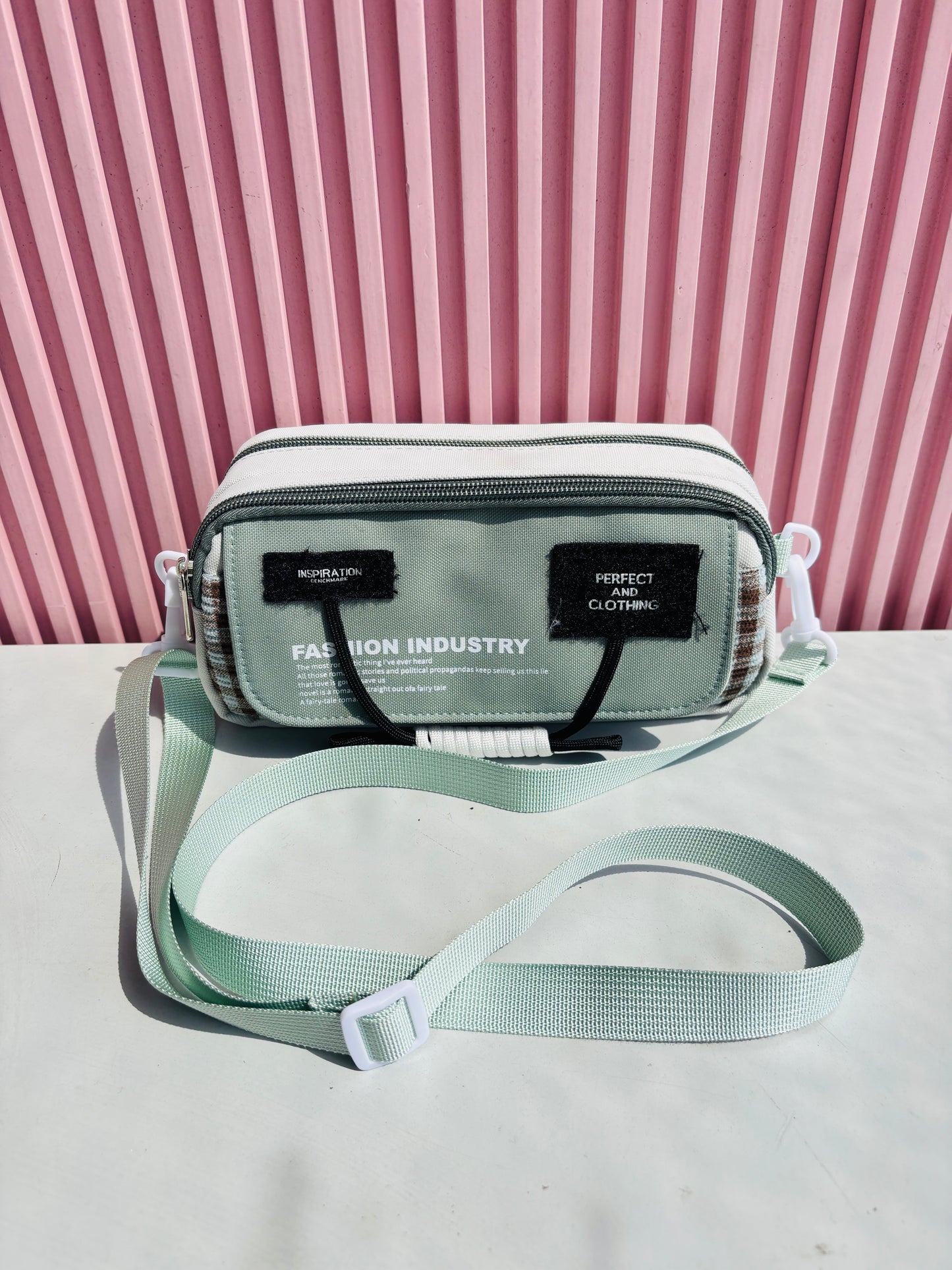 Urban Check Pouch With Sling ( 6080 )