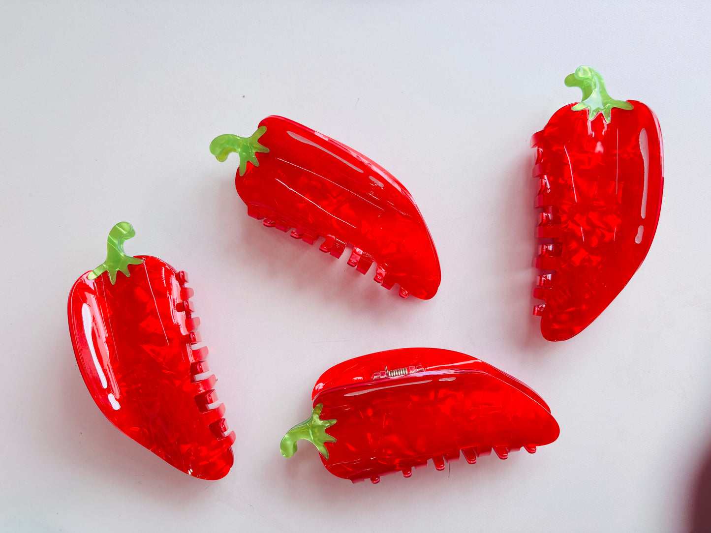 Chilli Pepper Clutcher ( Pack of 1 )