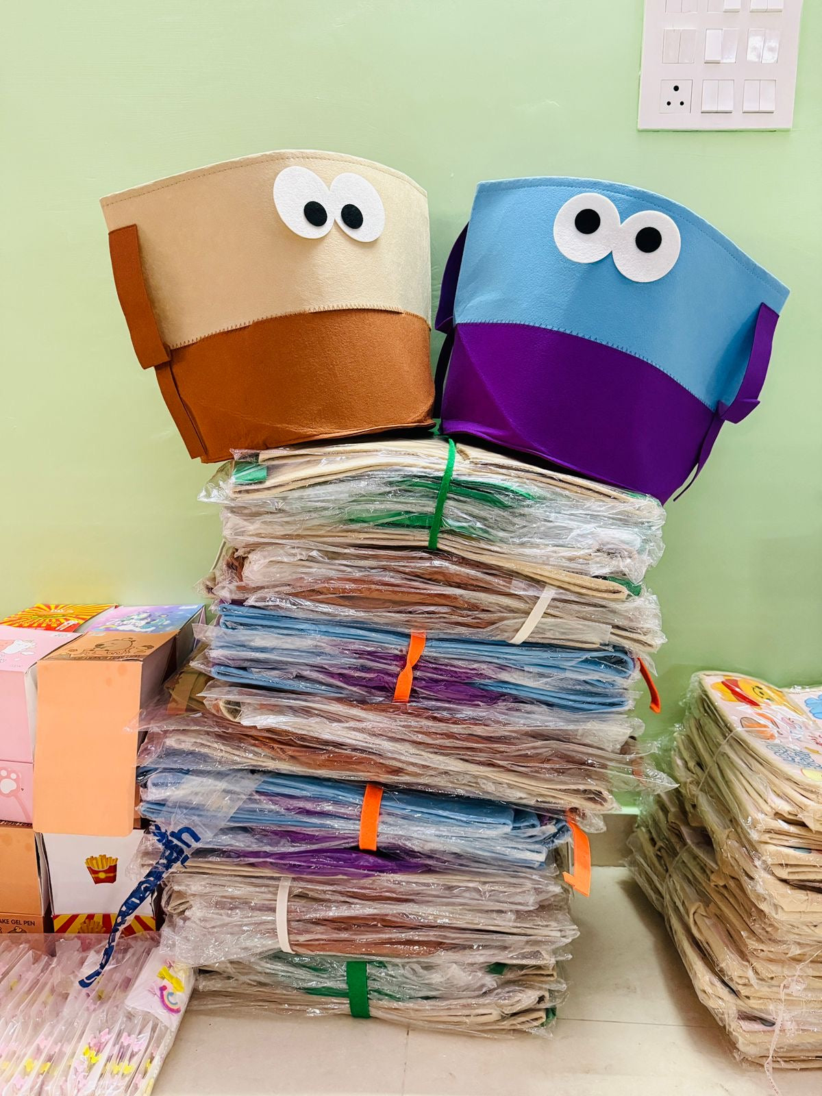 Googly Eyes Organizer