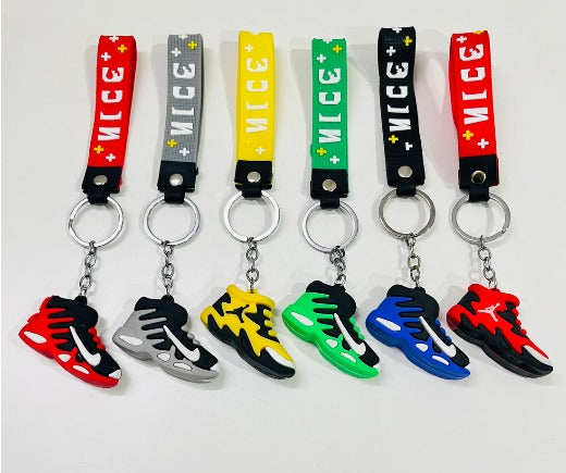 3D Shoes Keychain (Pack of 1)