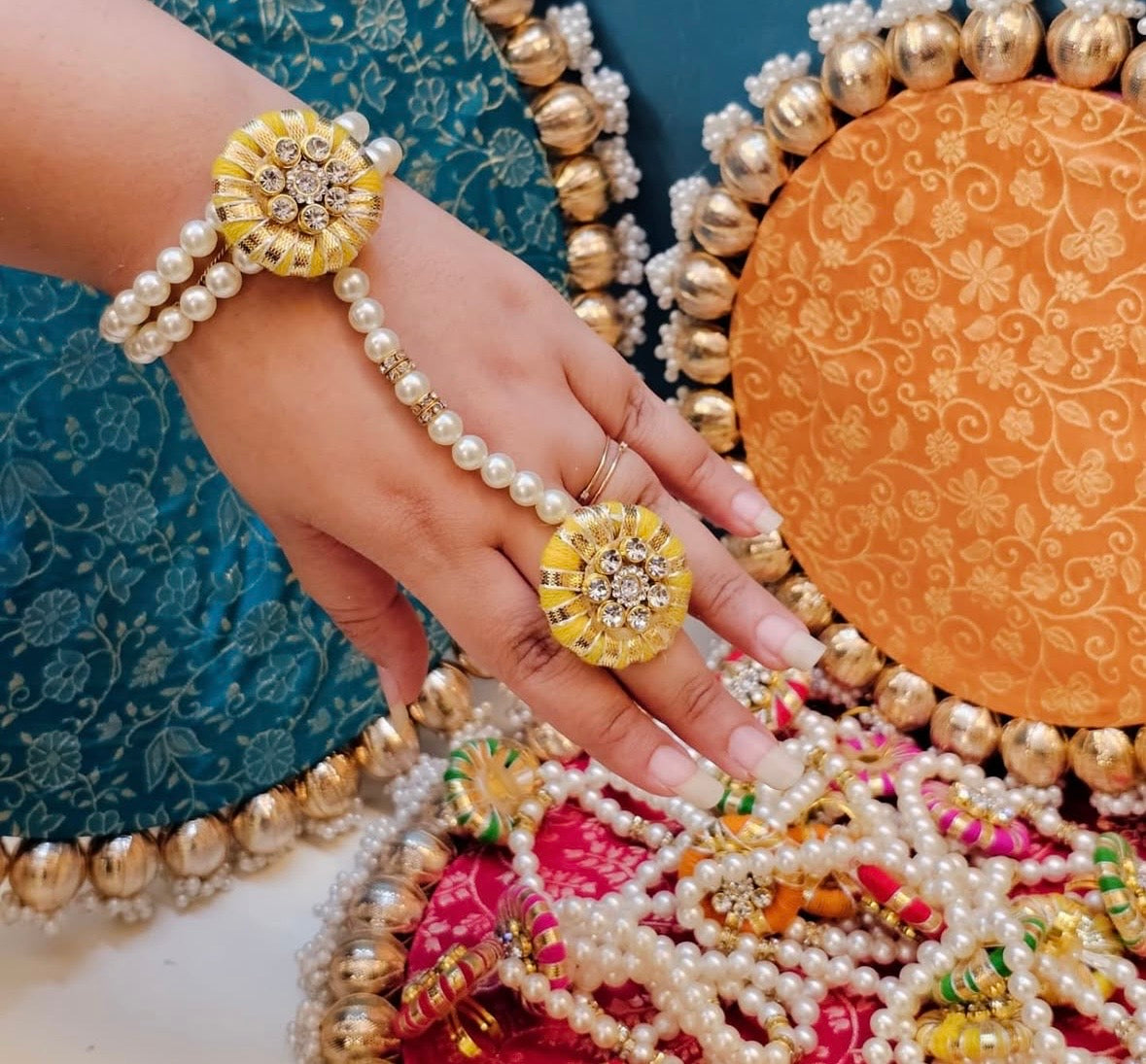 Hathphool ( Pack of 2 )