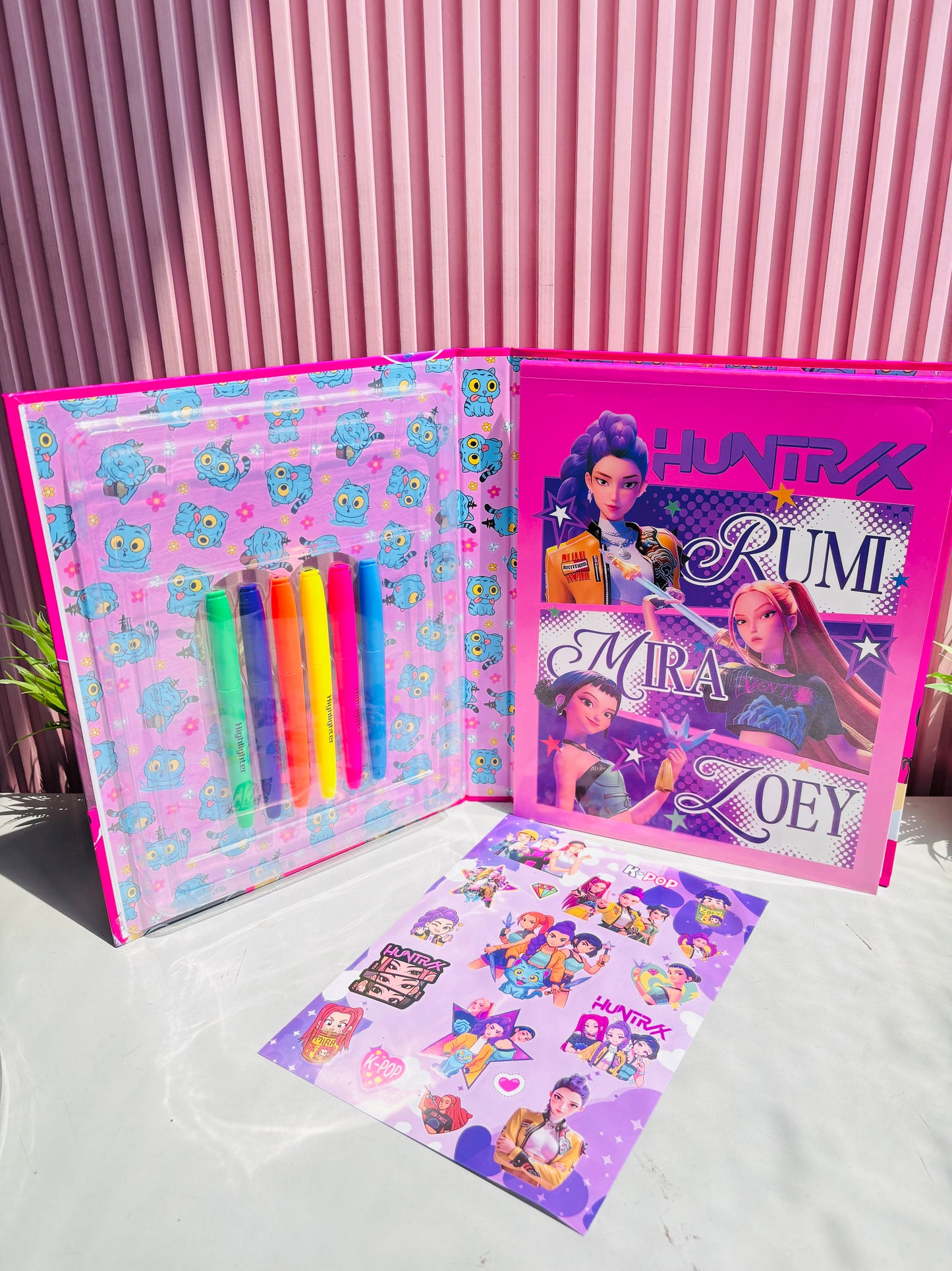 K-Pop Fantasy Coloring Set