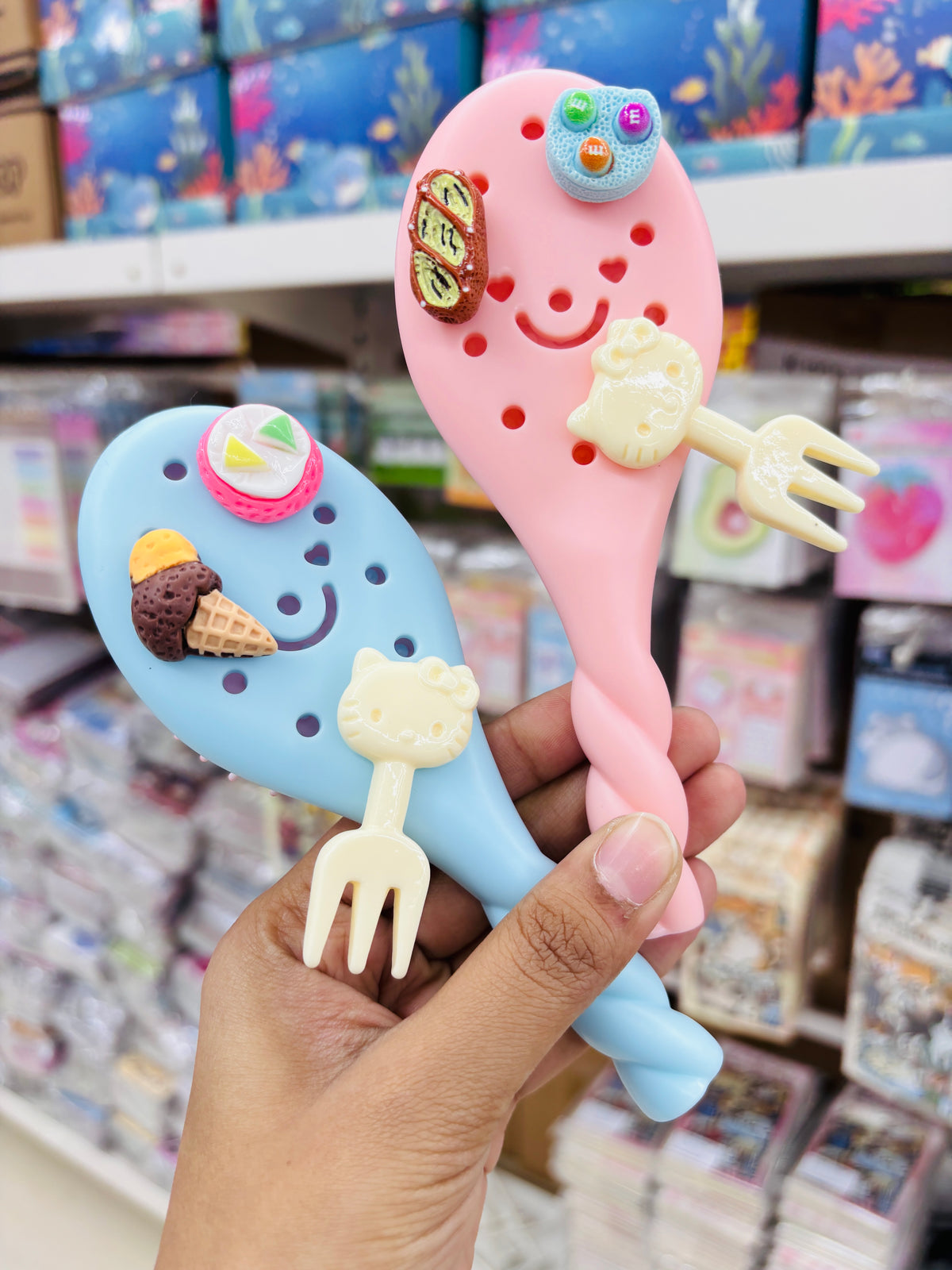 Twist Handle Hair Brush