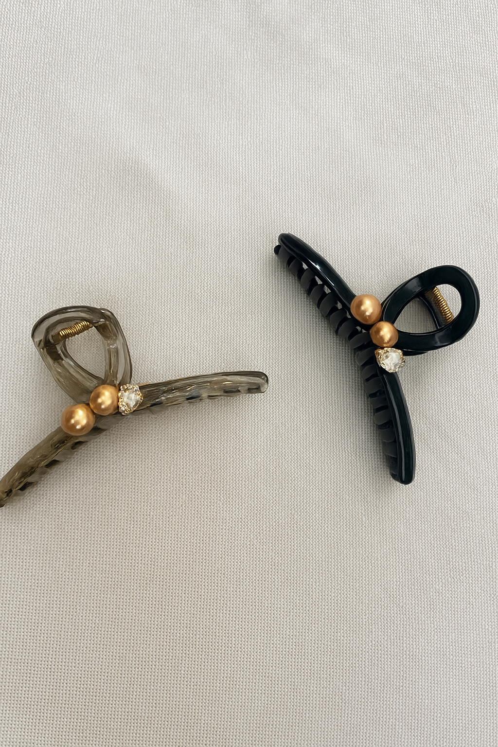 Beautiful korean big size hair claw clips ( Pack of 2 )