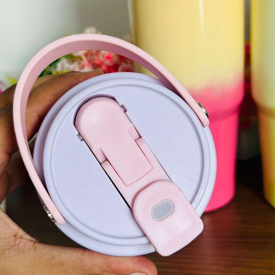 Pastel Dual Shade Tumbler With Handle