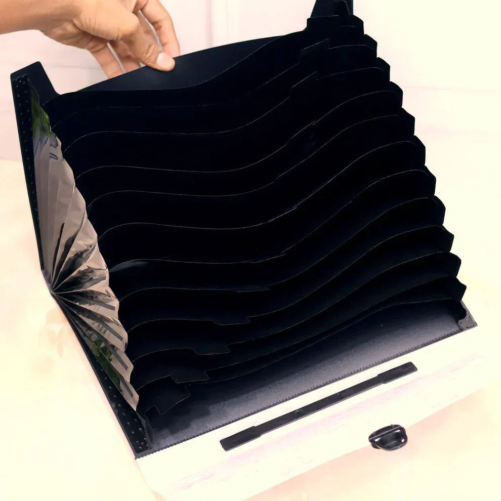 File Folder – Secure Push Lock Organizer