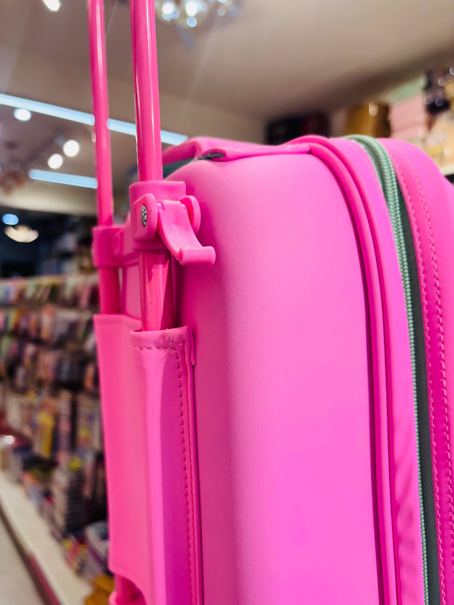 Kid’s Suitcase Trolley bag