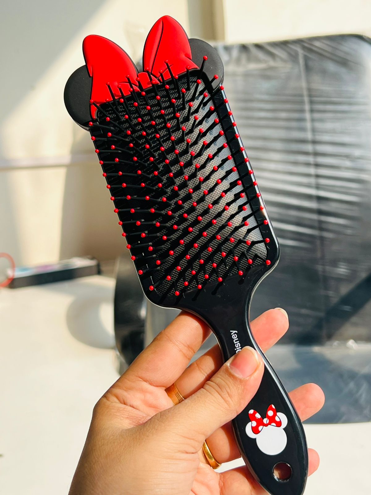 Minnie Mouse Paint Pallet Hair Combs